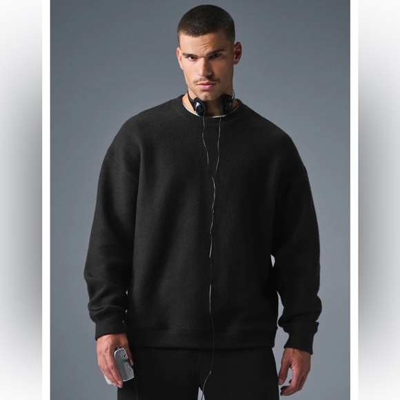 ALO Yoga | Shirts | New Alo Yoga Triumph Restore Crewneck